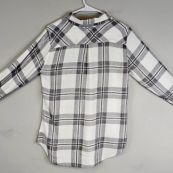 RAILS Button Down Plaid Flannel Shirt Sz. Medium - Picture 5 of 8